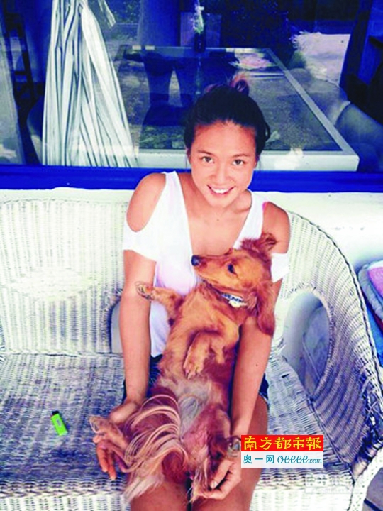 凤小岳女友洪喆君