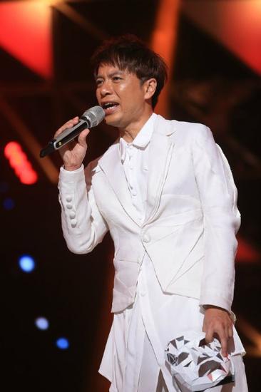 李克勤这样级别的歌手,确实给人一丝惊喜和怀念