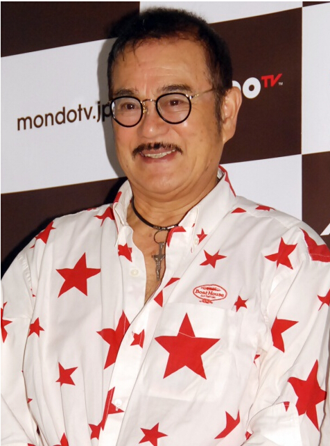 千叶真一公开否认和小女友的外遇传闻