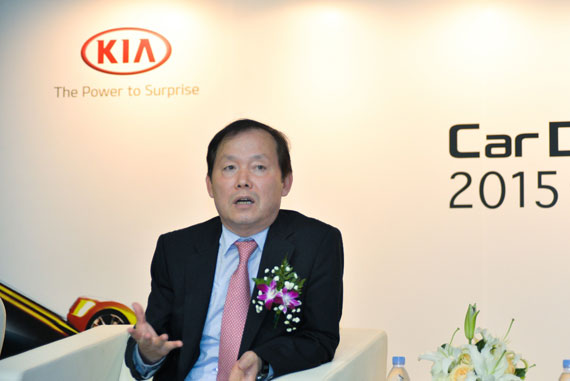 现代起亚汽车南阳研究所设计中心总裁尹善镐副社长接受采访