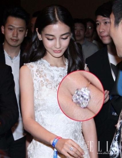 杰伦昆凌新对戒曝光 小爱侣的定情物真是壕