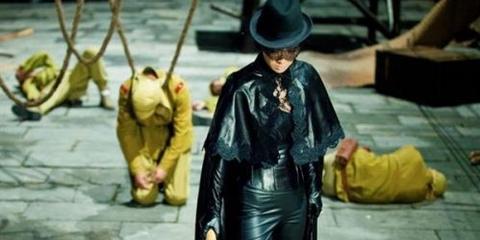 枪挑汽车:盘点抗日雷剧神镜头