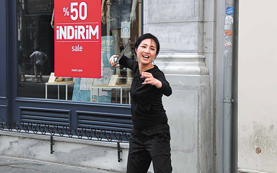 丁子高获封国民老公 杨千嬅露招牌笑容|丁子高|杨千嬅|极速前进_新浪