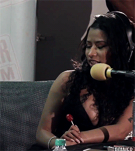 霉霉麻辣鸡推特撕x 水果姐补刀小粉乱入