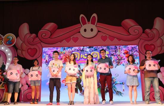 图4：更多周边大礼寻找有缘人