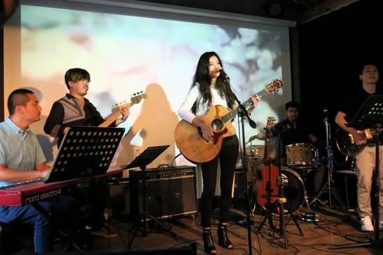 魏佳庆演唱原创作品《过载》