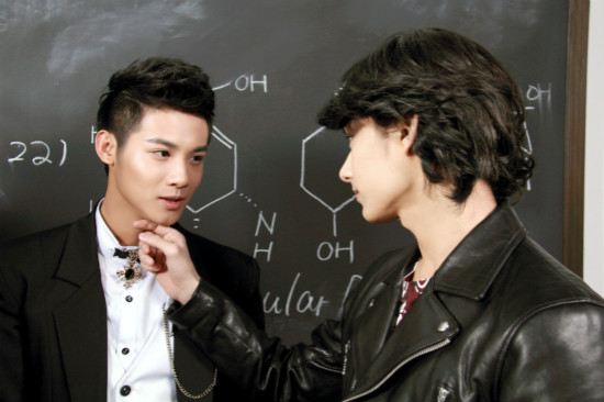 《男神执事团》郑业成化身打手保护公主