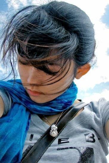 之前是清华大学的校花,因为一张照片在网上流传被人们所熟知,毕业后