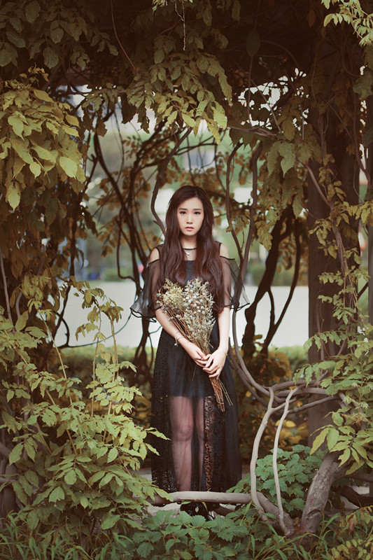 凌希《沉爱》:写出90后女生的坚强振作