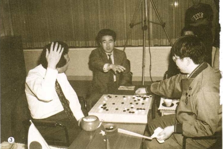 第七届中日围棋擂台赛聂卫平半目负淡路修三