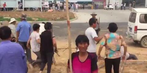 村民械斗:警方拘留9名策划者