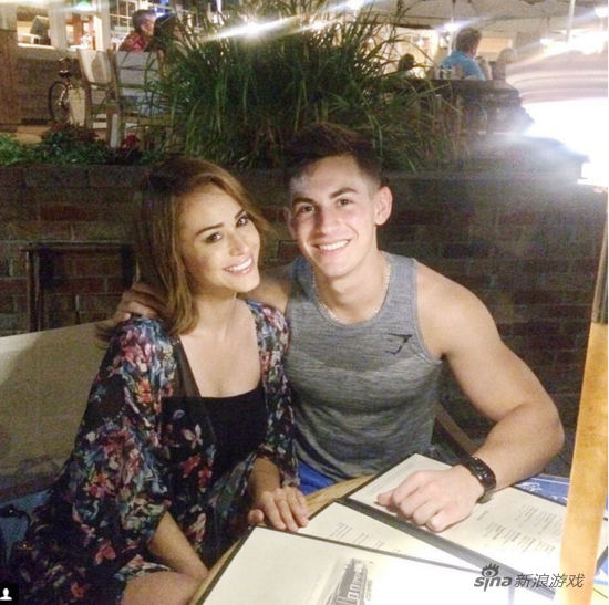 墨西哥美女天气主播被美国游戏玩家追到手