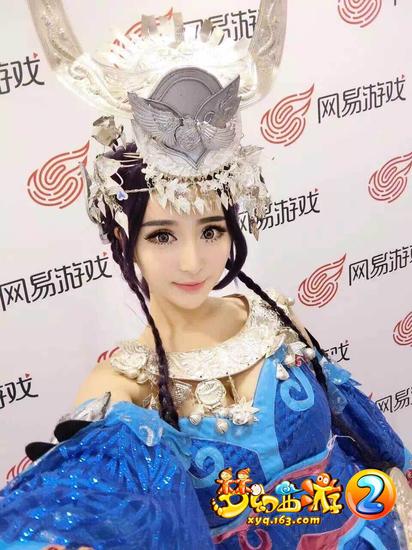 图6：《梦幻西游2》巫蛮儿COSER惊艳全场