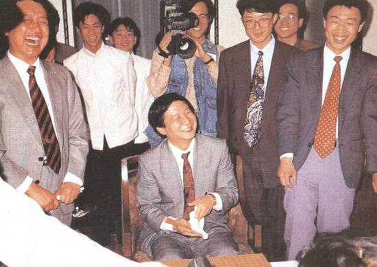 老照片回顾第9届擂台赛 刘小光曹大元联手破敌