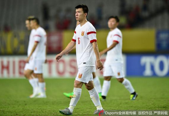 虽然经历了转会事件的波折，但孙可依然是国足本场的最大亮点