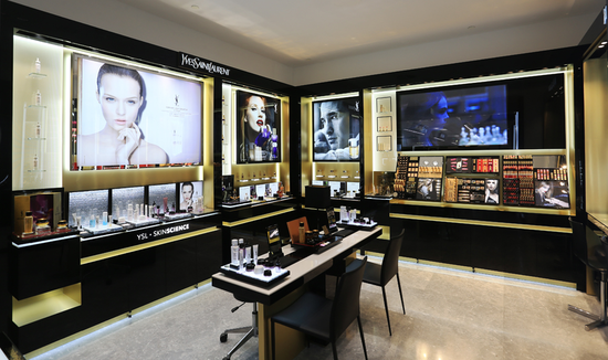 ysl圣罗兰美妆旗舰专柜