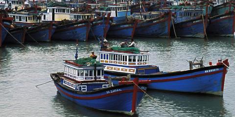 越渔船称在西沙遭中国船攻击