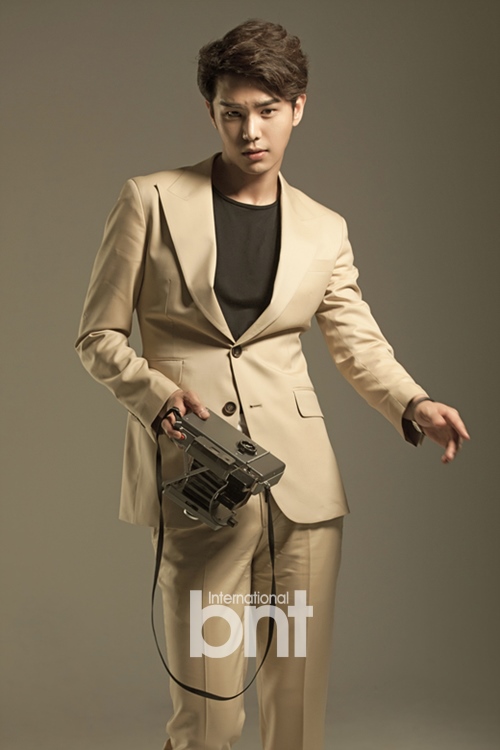 韩情脉脉李星宇时尚写真成熟感性