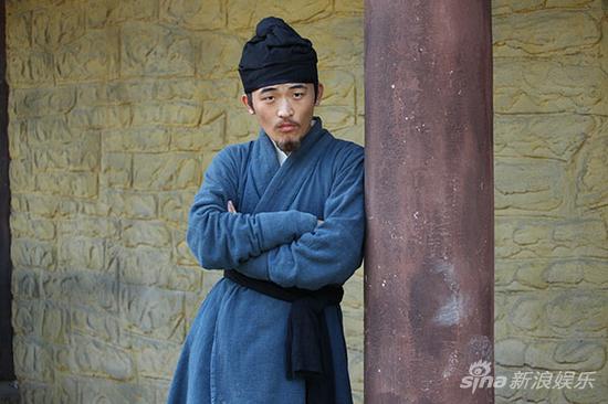 姜寒化妆小老头儿姜寒饰刘义姜寒形象百变刘义助刘伯温屡破奇案古装