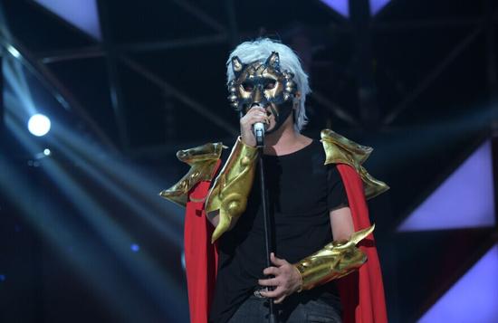 蒙面歌王狼牙不揭面悲伤还是输不起