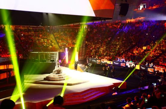 DOTA2国际邀请赛震TI5撼开幕式