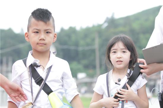 《爸3》康康夏天卖鸭子 突发状况无家可住