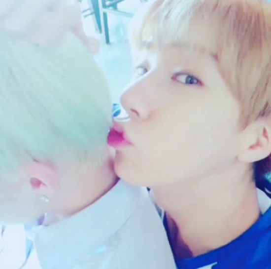 Tiometeo亲吻成云