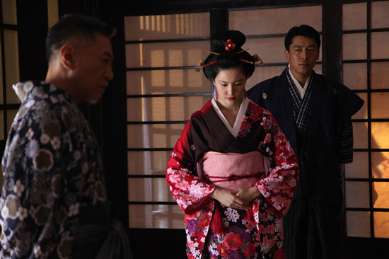 崔心心《英雄祭》华服挑战女特务角色