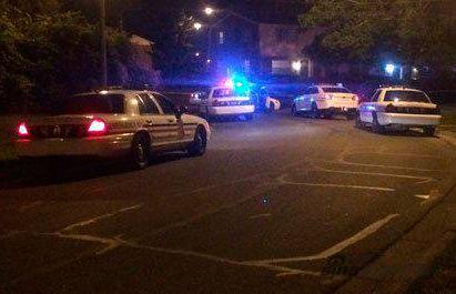 俩人玩游戏起争执 19岁少年向对方连开四枪