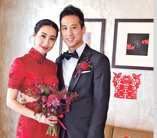 吴雨霏与老公洪立熙前晚在港补摆婚宴.