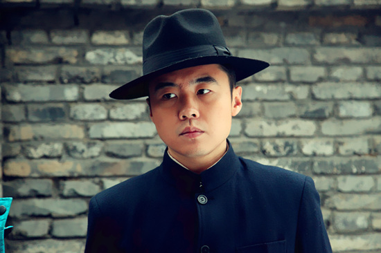 《英雄祭》中赵晓苏饰演"钱小虎"