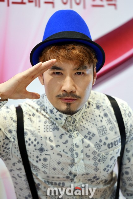 韩星卢洪哲酒驾后9个月后出演新综艺复出