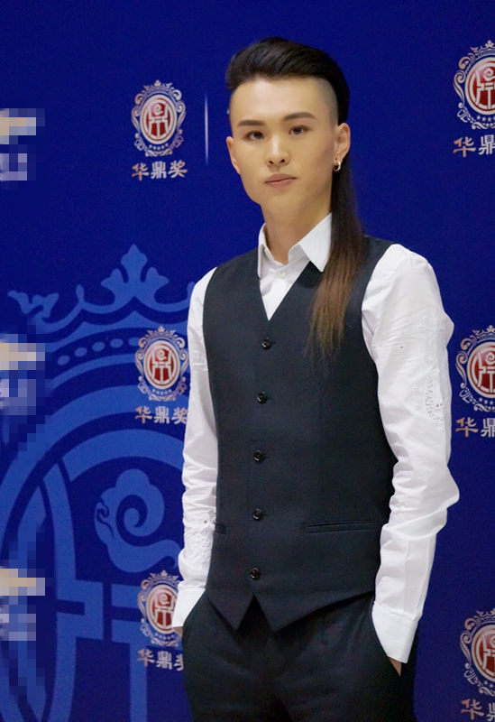 张玮华鼎奖热力献唱 18日将举行首唱会 |张玮|首唱会|热力_新浪娱乐_新浪网