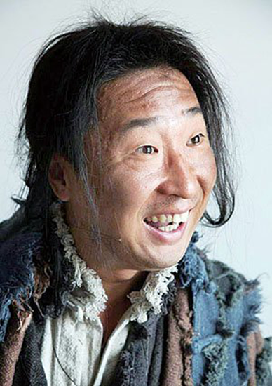 林永健扮演的"丐帮"帮主形象(《孟来财传奇》)