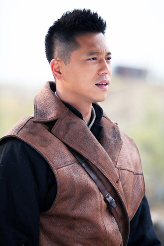 《铁在烧》王雷领衔 平民英雄不平凡