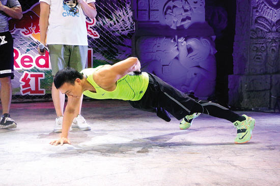 《全能极限王》两位明星队长双双失利