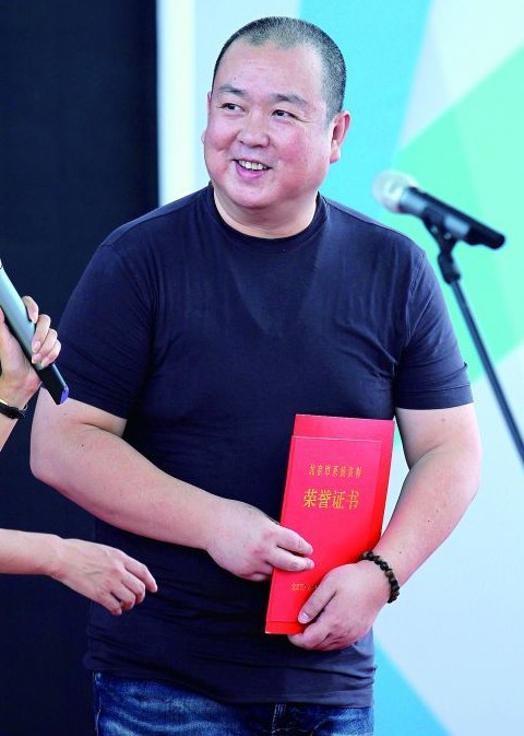 《咱们结婚吧》刘江获春燕奖最佳导演奖