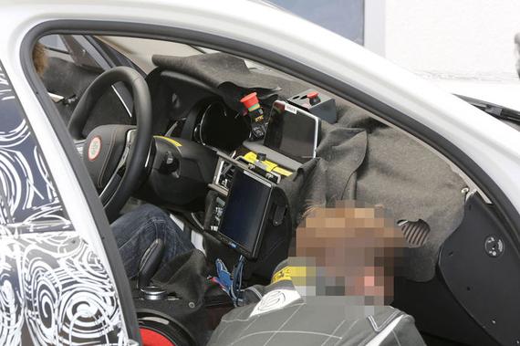 新一代宝马5系内饰曝光 2016年夏天推出