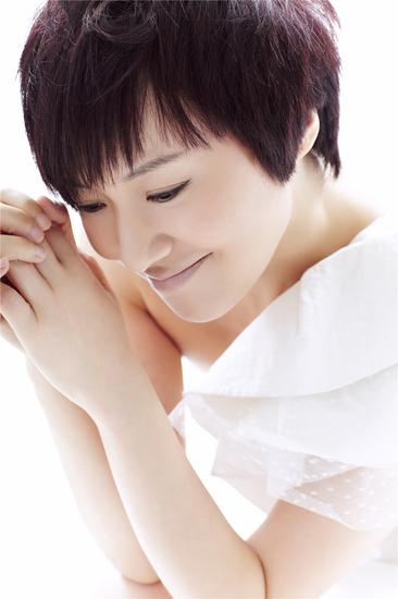 周艳泓《一路幸福》mv首播