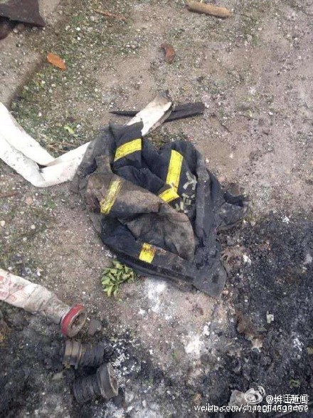 因爆炸伤亡的消防官兵