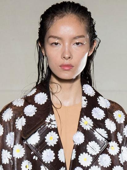 六款湿发造型给你的夏日降降温