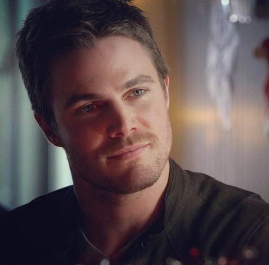 stephen amell (斯蒂芬-阿梅尔)