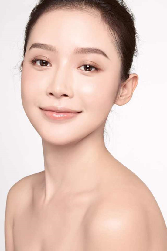 瑛子大舜完成蜕变不惧素颜出镜