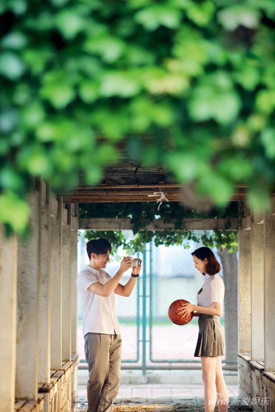 刘恬汝8.19带你重返校园 演绎唯美青春|唯美|校园|青春_新浪娱乐_新浪网