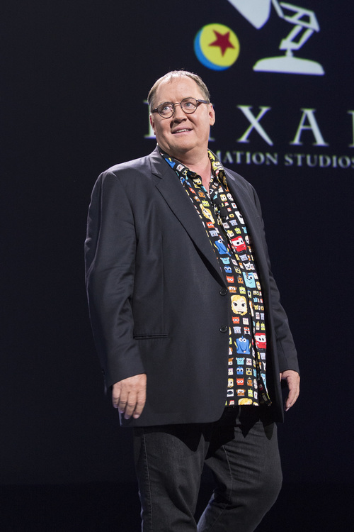 灵魂人物约翰·拉塞特担任主持