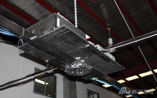 屋顶安置的PlayStation Eye摄像头