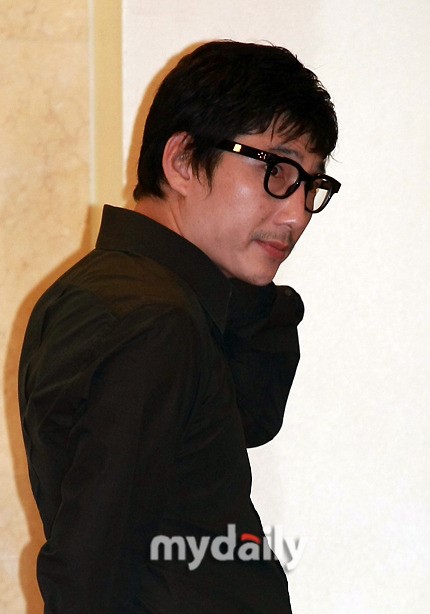 韩国男演员郑云泽