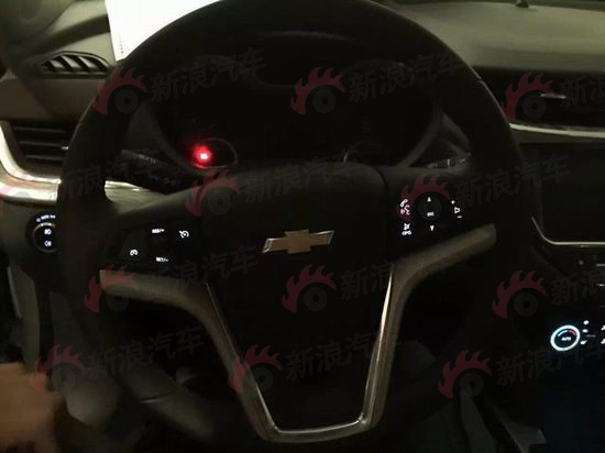 雪佛兰迈锐宝改款车型无伪谍照 内饰曝光