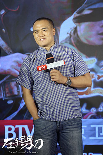 左手劈刀发布会演绎马背上的热血