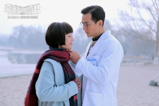 吴彦祖息影一年多后重新复出,饰演熊顿的主治医生